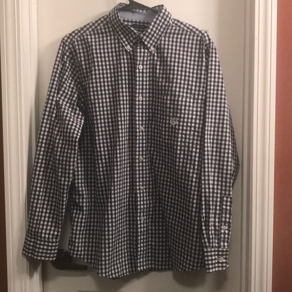 Chaps Men’s button up shirt